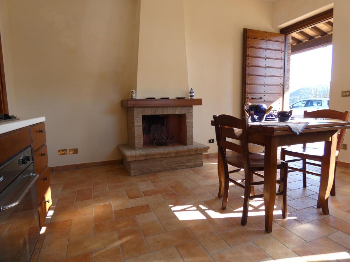 Scappo In Umbria, La Vallata Parrano Exterior foto